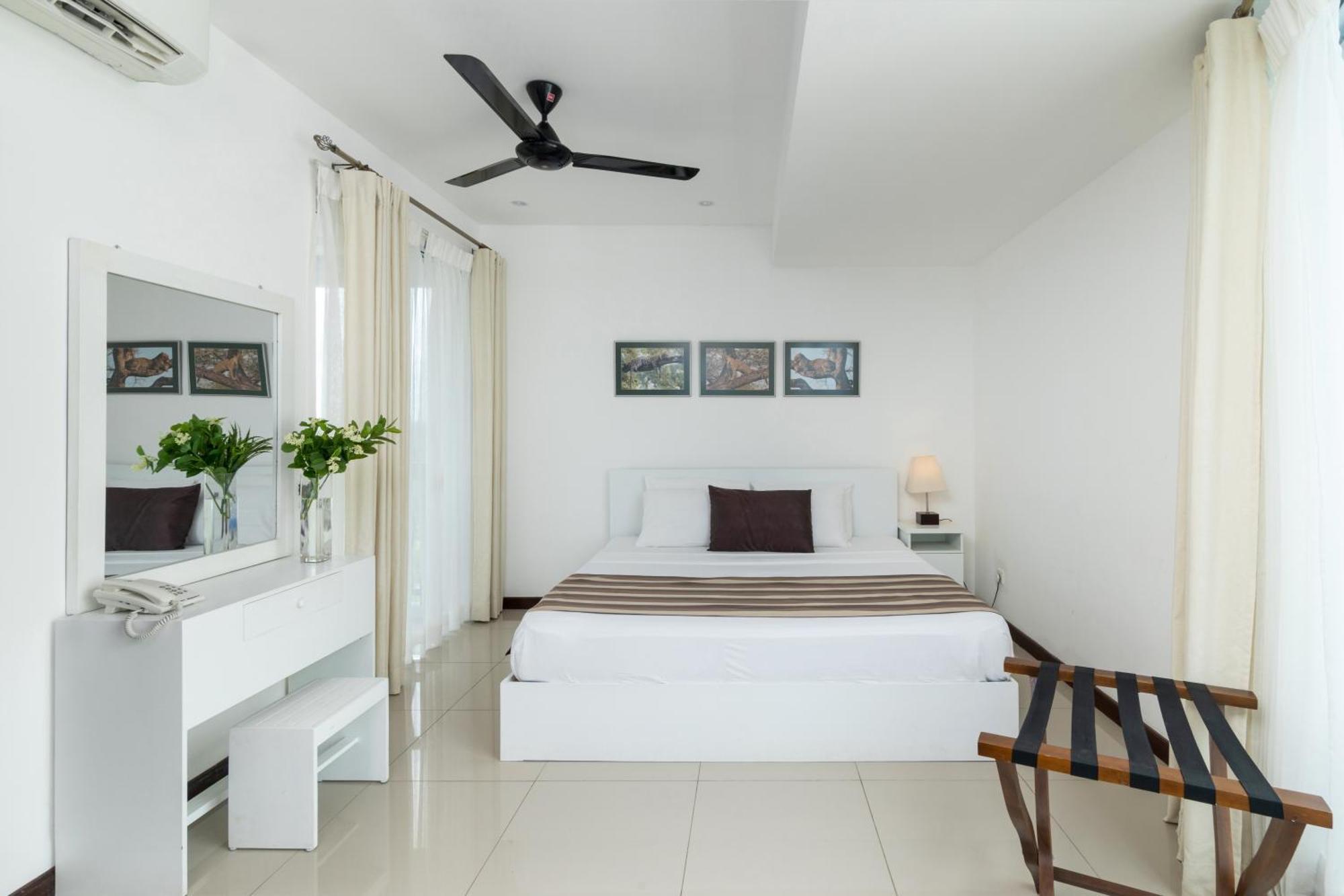 Oceanfront Condominium - Nilaveli Luaran gambar