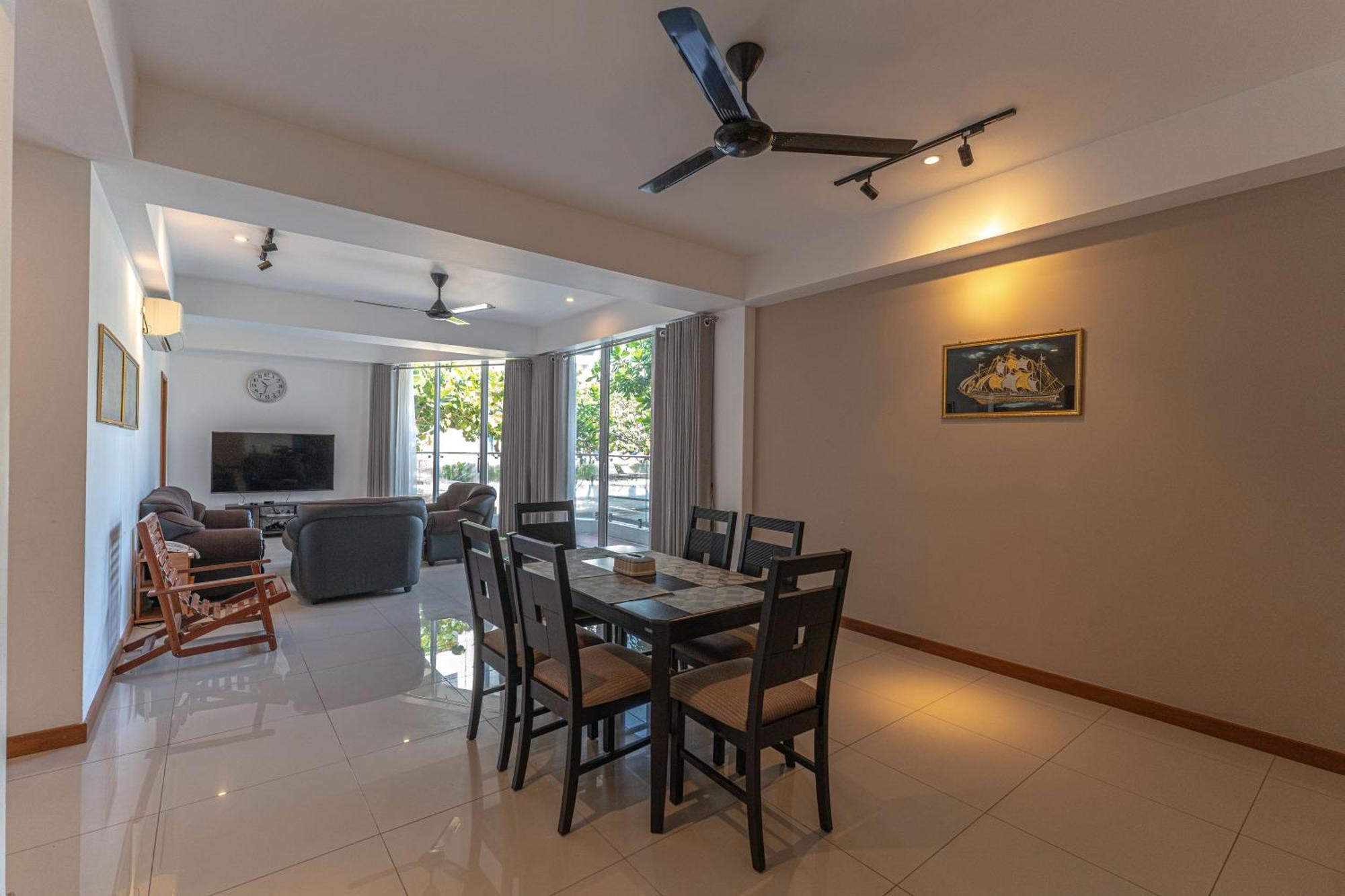 Oceanfront Condominium - Nilaveli Luaran gambar