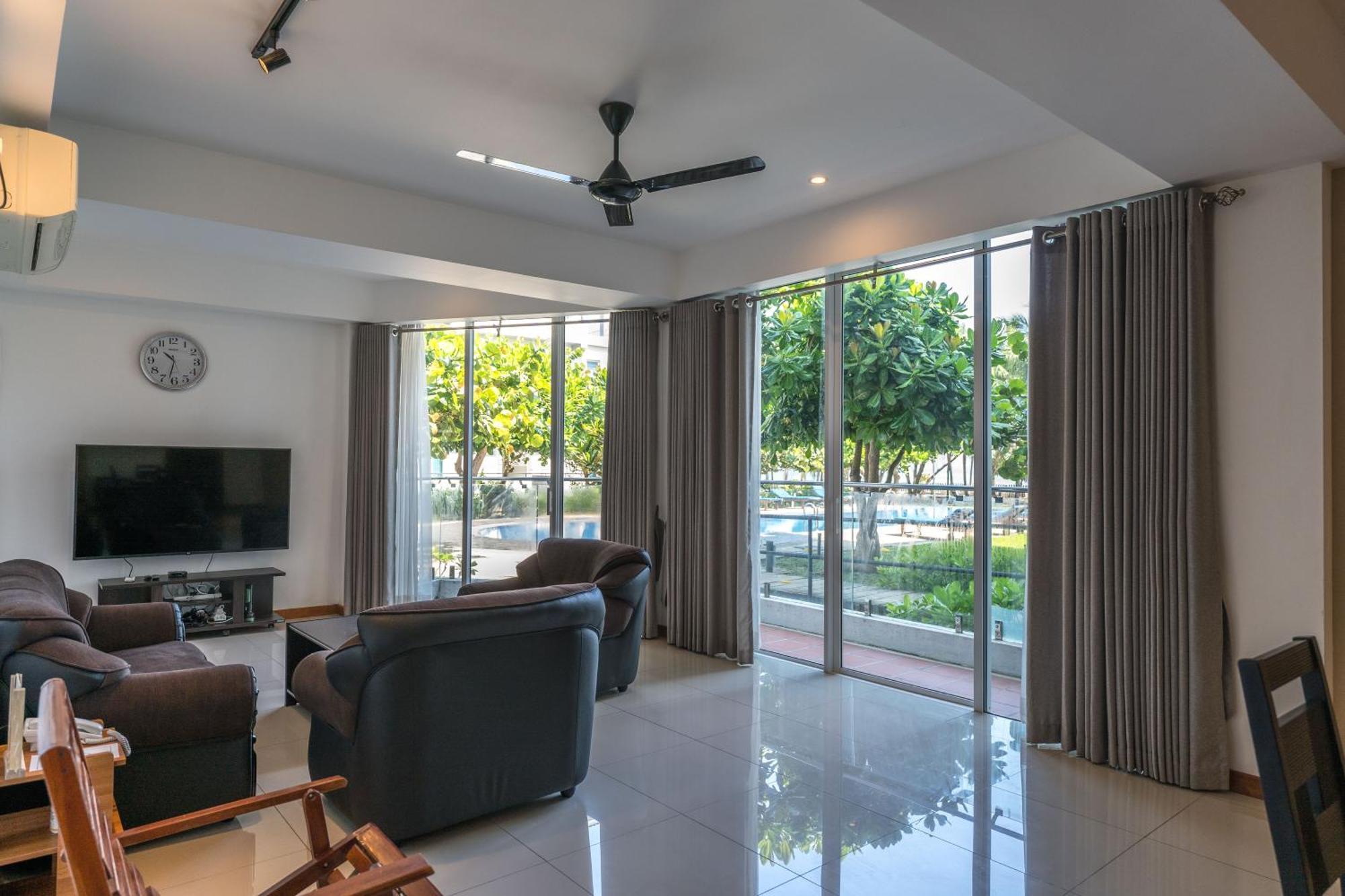 Oceanfront Condominium - Nilaveli Luaran gambar