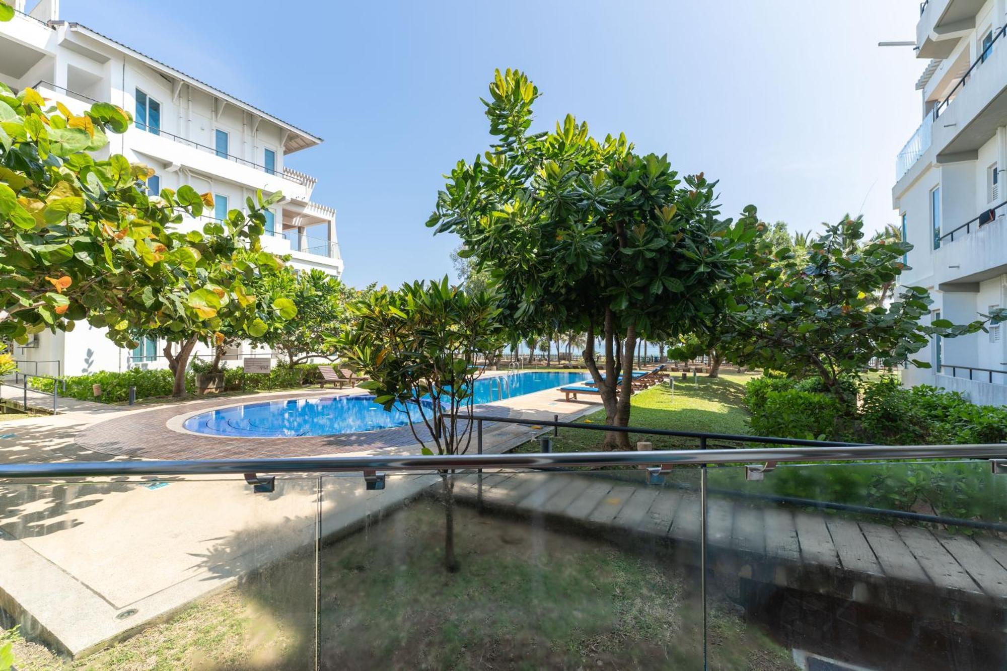 Oceanfront Condominium - Nilaveli Luaran gambar