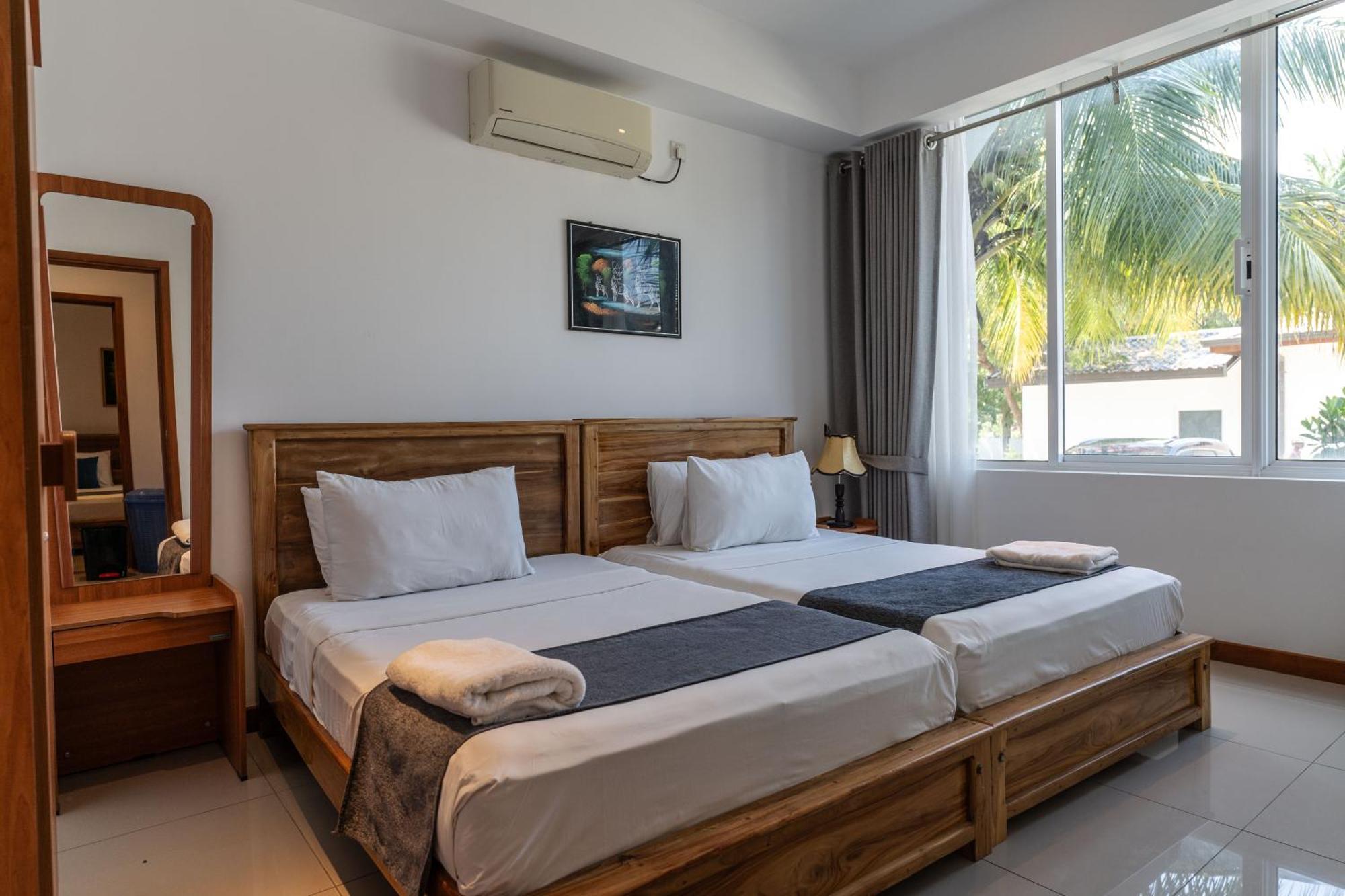 Oceanfront Condominium - Nilaveli Luaran gambar